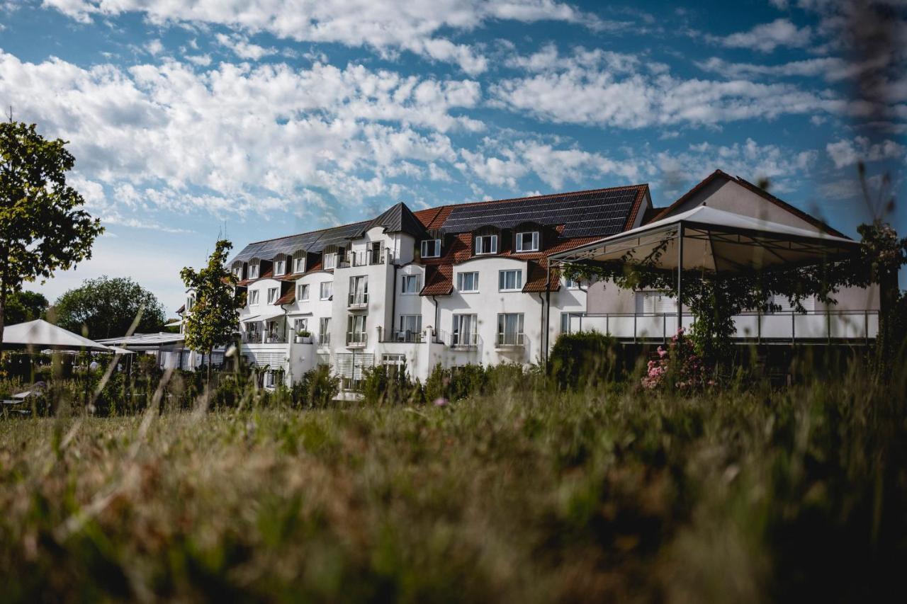 Landhotel Ruegheim Exterior photo